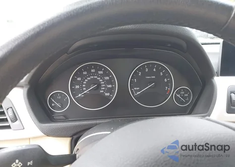 2017 BMW 320 xDrive z USA, uszkodzony, nr VIN WBA8A3C31HK692564